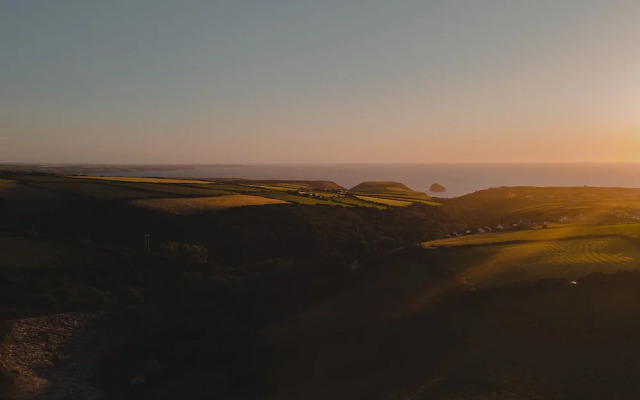 Stunning Cornish Tipi With sea Views