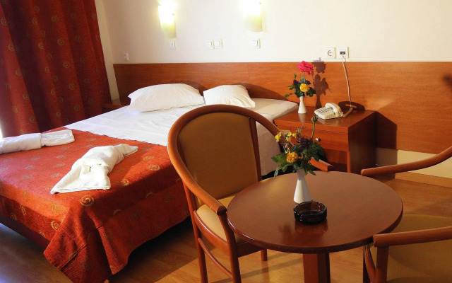 Hotel Kiani Akti