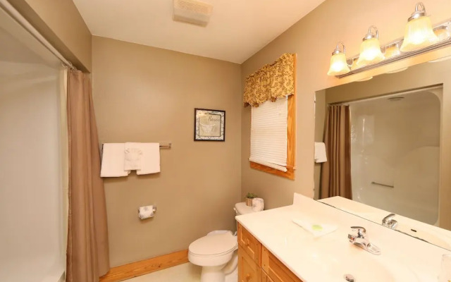 Pinnacle View 7A - Three Bedroom Chalet