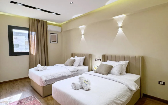 The Built-up 2 BDR Condo 15 min to CAI Airpt