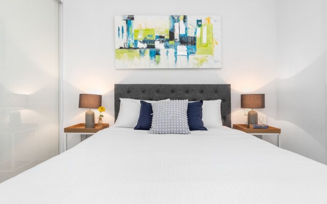 Waterloo St Apartments by Urban Rest
