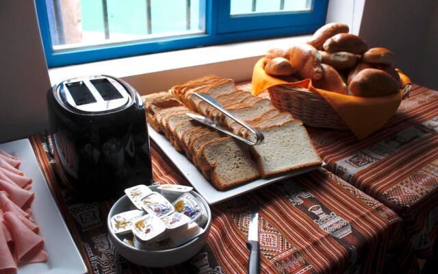 Hotel Del Prado Hometown