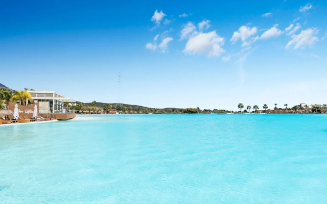 Scenic Apartment in Alcazaba Lagoon Ref M55