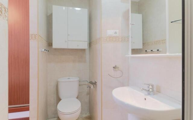 Brand New One Bedroom Cathedral Views