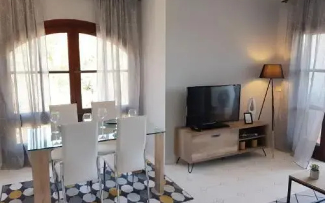 ☆Stylish 2BR with views to the sea & near golf