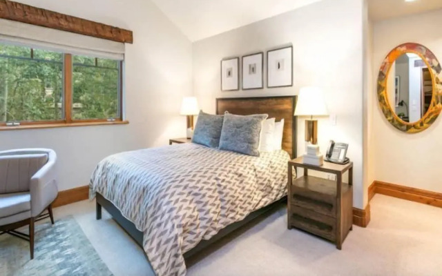 Vail_gore_creek_bergrose_5bd