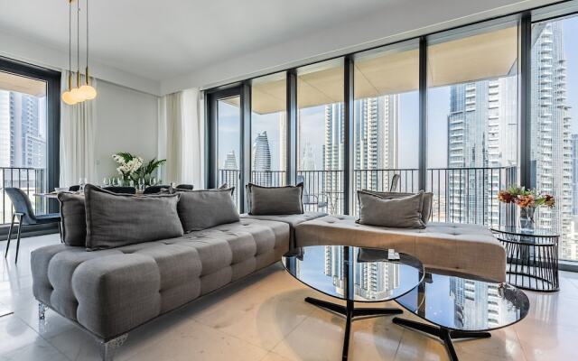 Spacious Apt With Spectacular Burj Khalifa Views