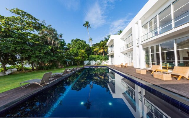 Zephyr Talalla Villa