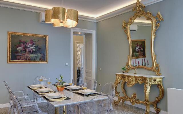 Arena & Seaview Luxurious Residence