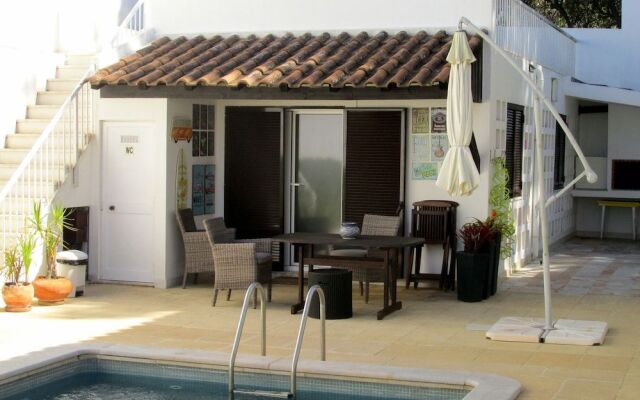 Stunning Studio in Parede, Cascais - up to 4 pax