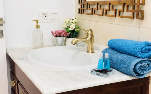 Boya 1. Harbor of Love