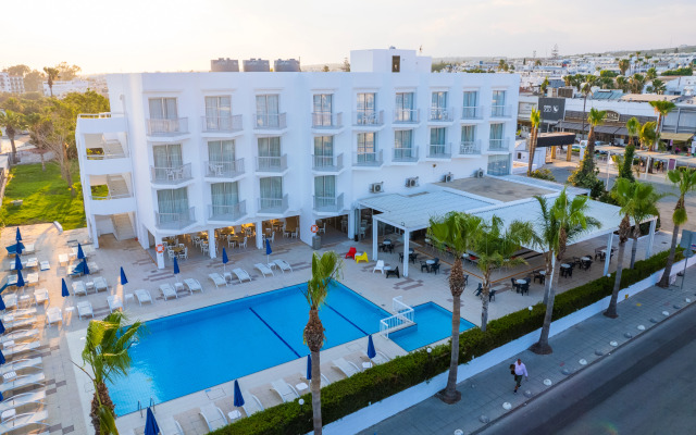 Napa Jay Hotel
