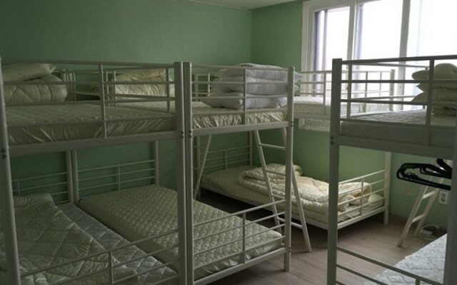 Suwon Guesthouse 2nd oppane