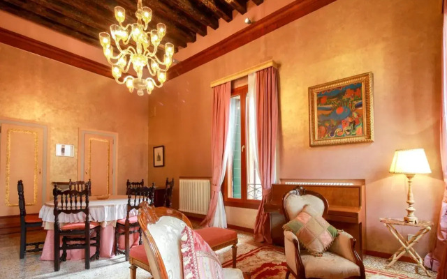 Fortuny3967 Suites & Wine