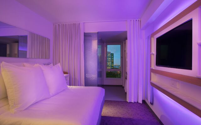 YOTEL Boston