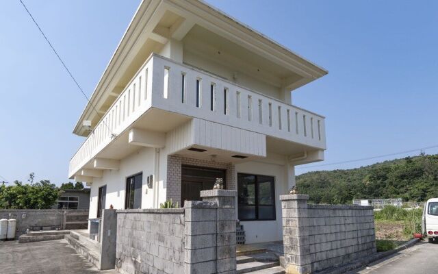 Maru House