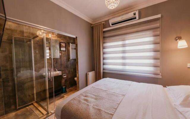 Galadoo Suites 4th Floor