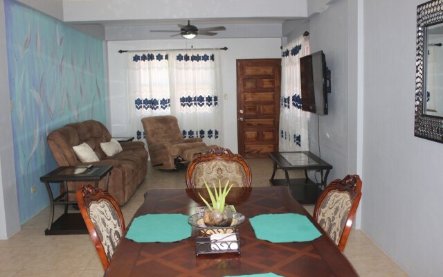 Ladyville 2Bed 2Bath