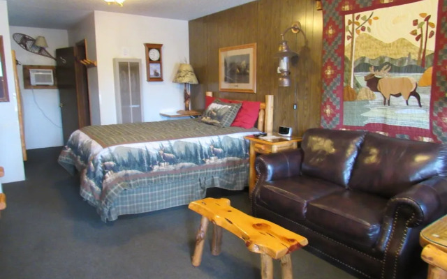 The Woodsman Country Lodge