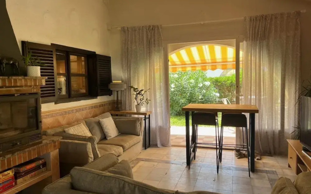Villa Evelina 1 Minute to Beach Sleeps 8