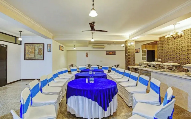 Blue Moon Residency Hotel & Restaurant