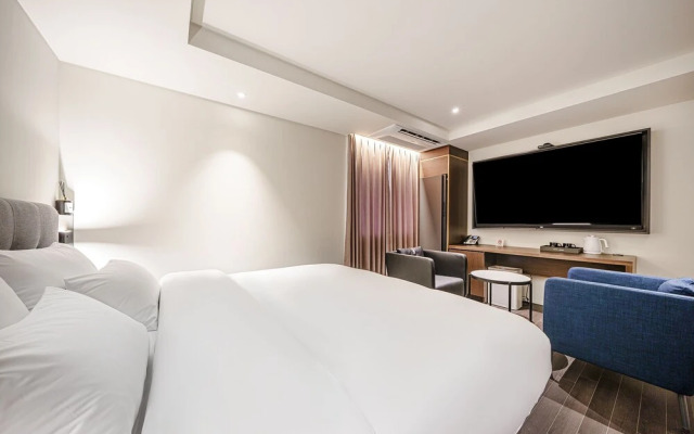 Yaja Hotel Peace Square branch