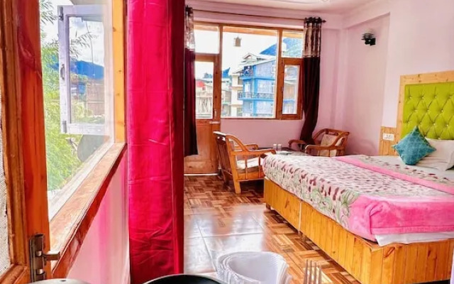 Hotel Manu Vatika Manali