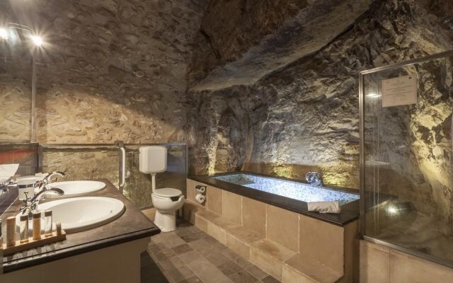 Locanda Don Serafino Historical Boutique Hotel