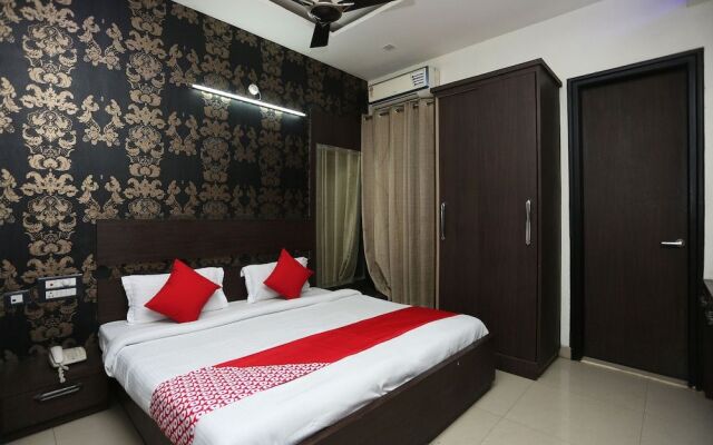 Hotel Galaxy by OYO Rooms