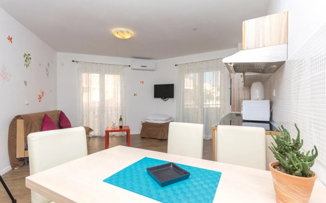 Awesome Home in Premantura With Wifi and 1 Bedrooms