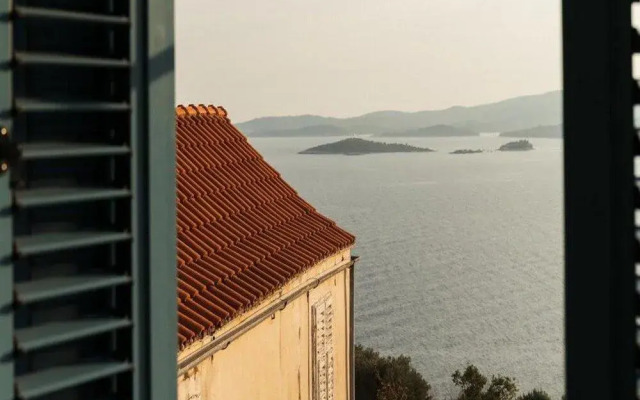 House of Nice Memories