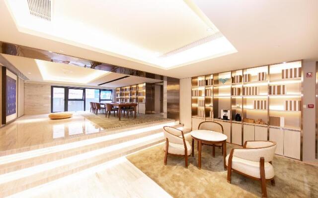Ji Hotel Xi'an Longshouyuan Metro Station