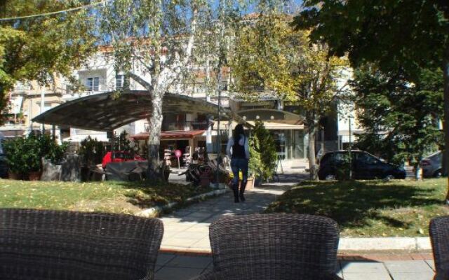 Idiston  Rooms & Suites