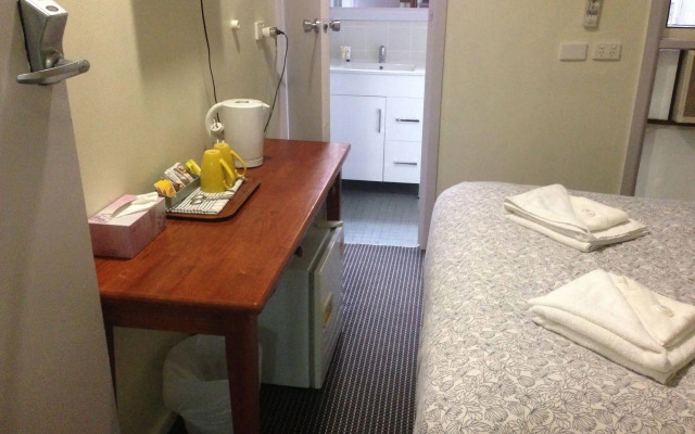 Evancourt Motel