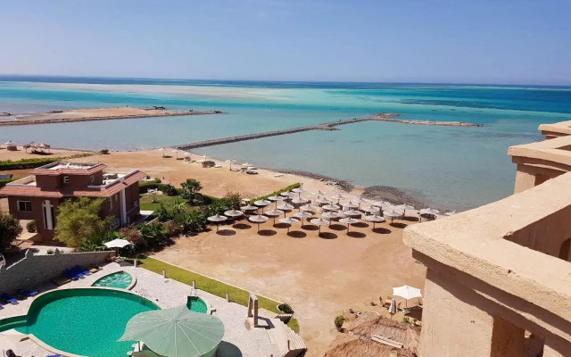 Turtles Beach Resort C.2.6