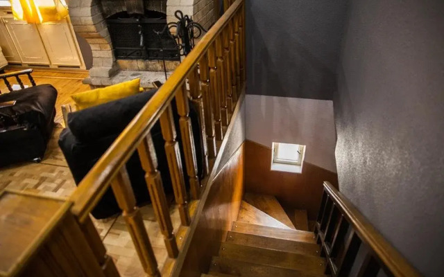 Zebra Hostel & Tours