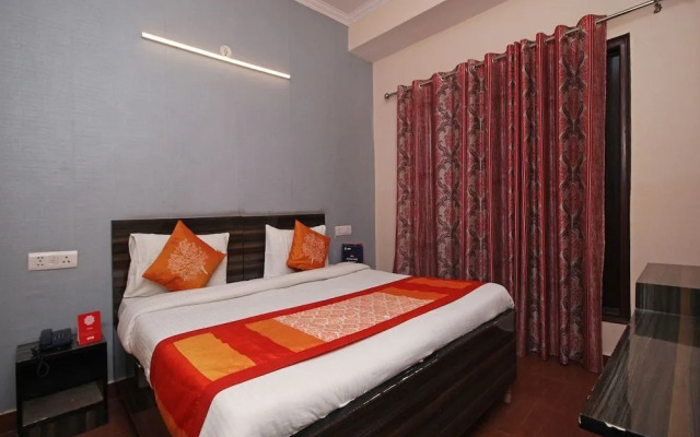 Hotel City Rooms Greater Noida by OYO Rooms