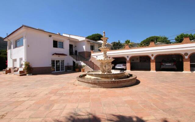 TESS Villa El Mirador