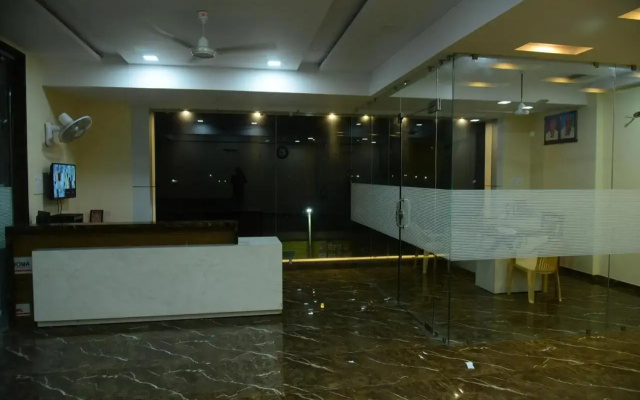 Hotel  Savera Palace