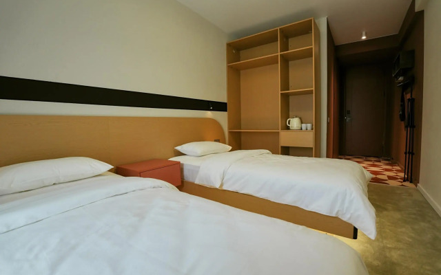 Nomad Camp (Номад Кэмп)