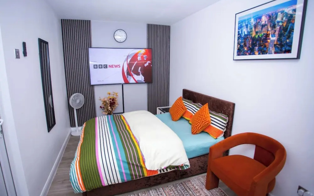 Modern 1 Bedroom Apartment in Quiet Tilbury Town