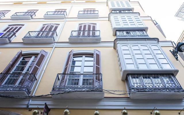 Del Parque Flats - Guevara