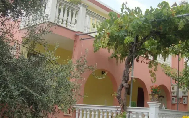 Nikolaou House