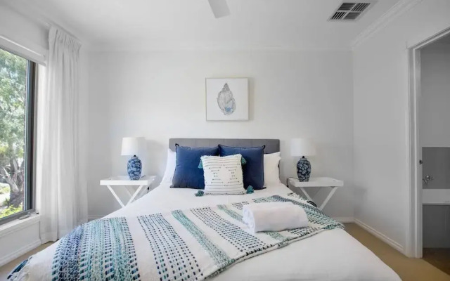 Peaceful Designer 2br@leafy Mill Park