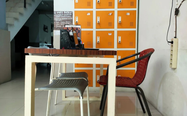 Omah Sewu C12 By Reccoma