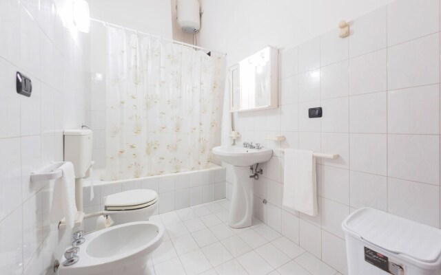 Crisilla Guest House