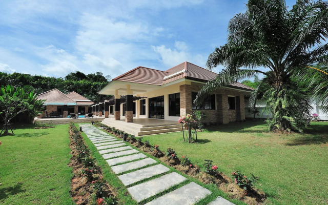 Baan Santi Villa