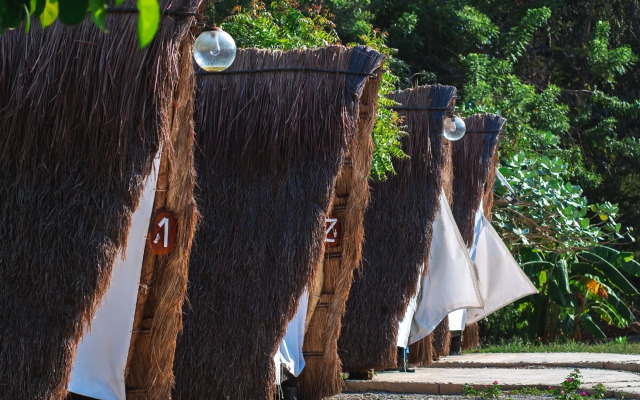 AMALIFE Beach Club & Hotel