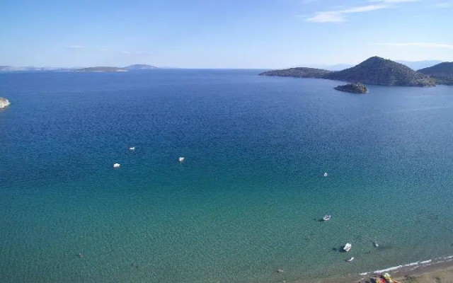 Tolo Blue Bay