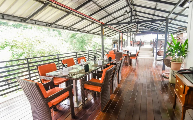 Capital O 404 Lagone Resort